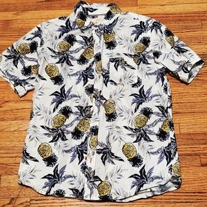 Weatherproof Vintage short sleeve pineapple shirt Size Mesium